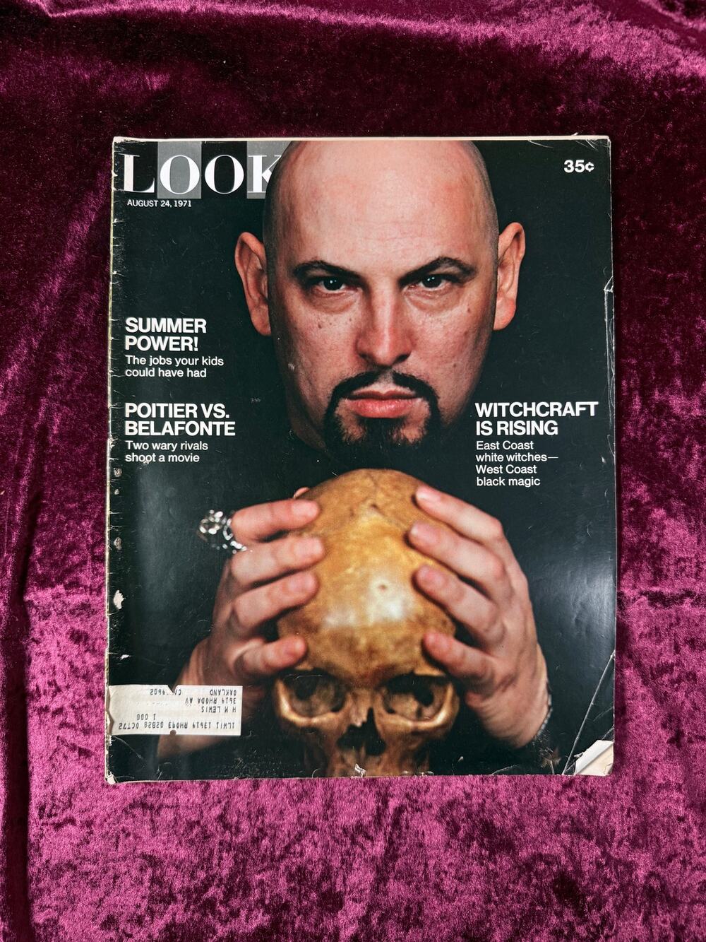 Vintage LOOK Magazine August 24, 1971 Witchcraft Is Rising Occult Cover Issue